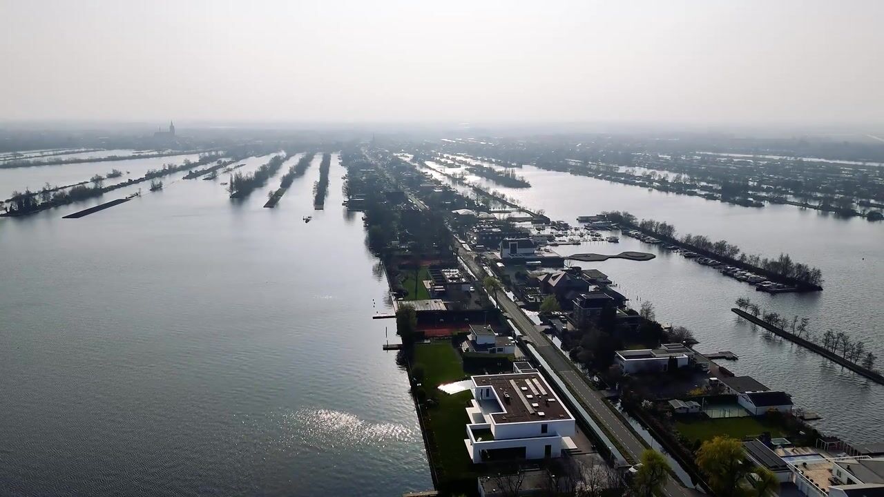 Video van Baambrugse Zuwe 156
