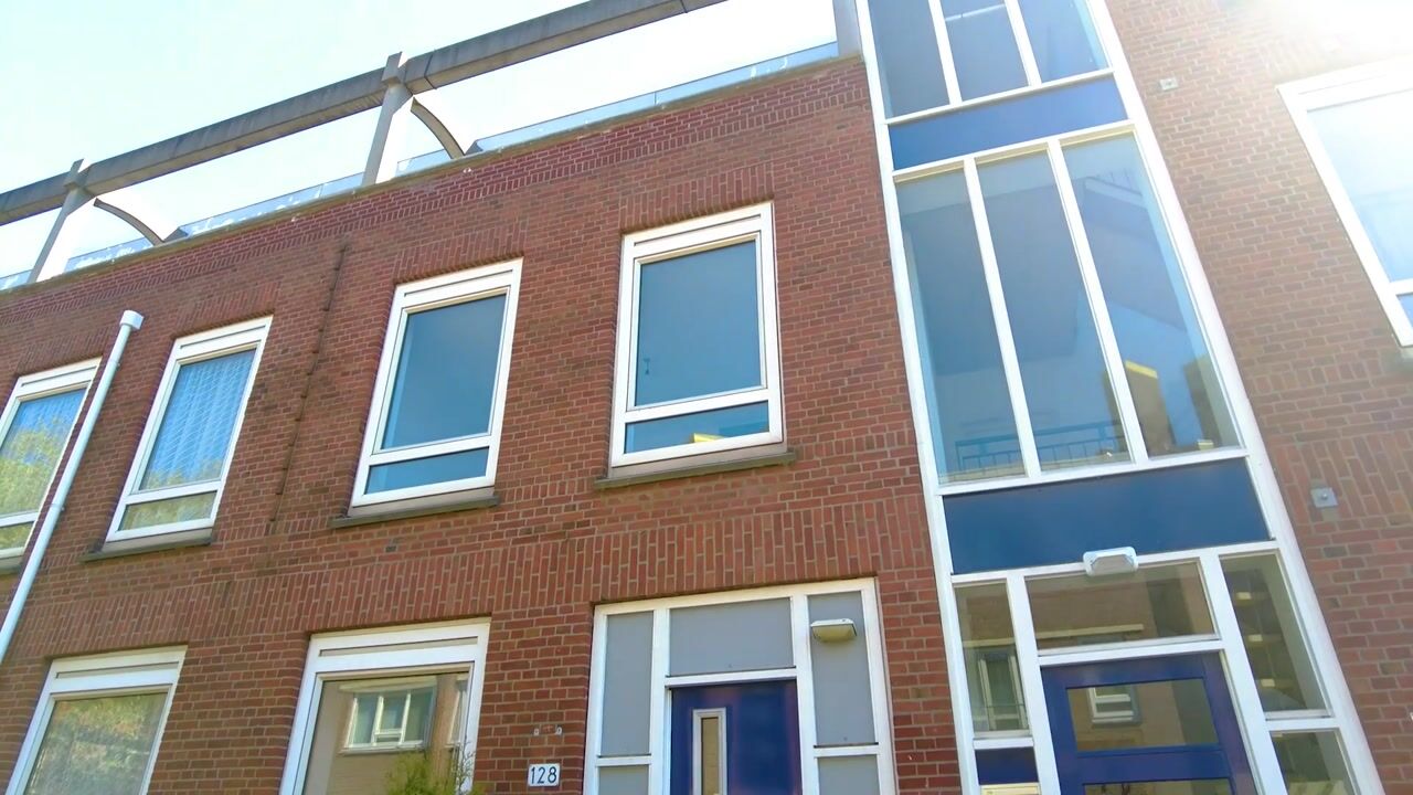 Video van Mathenesserstraat 128