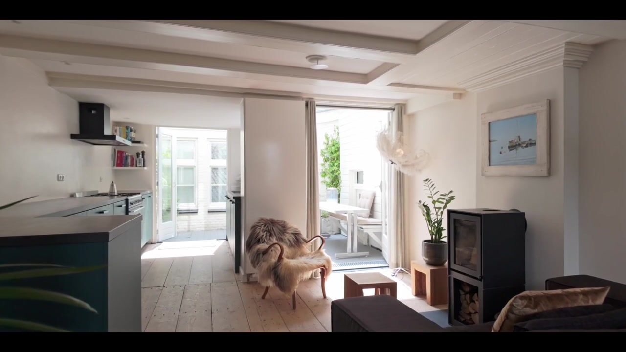 Video van Nieuwe Looiersstraat 74