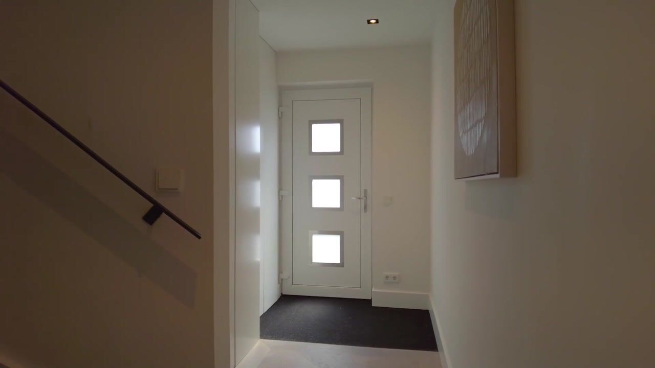 Video van Mr. F.A. van Hallweg 30