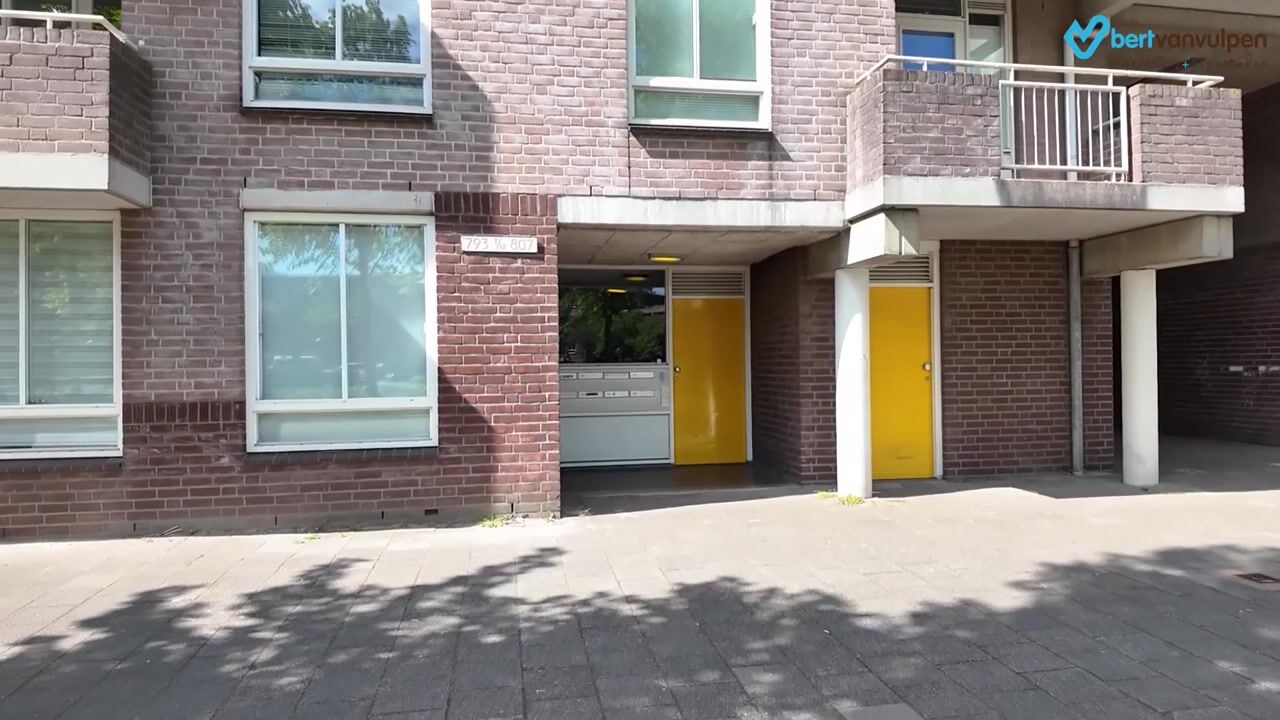 Video van Berthold Brechtstraat 807