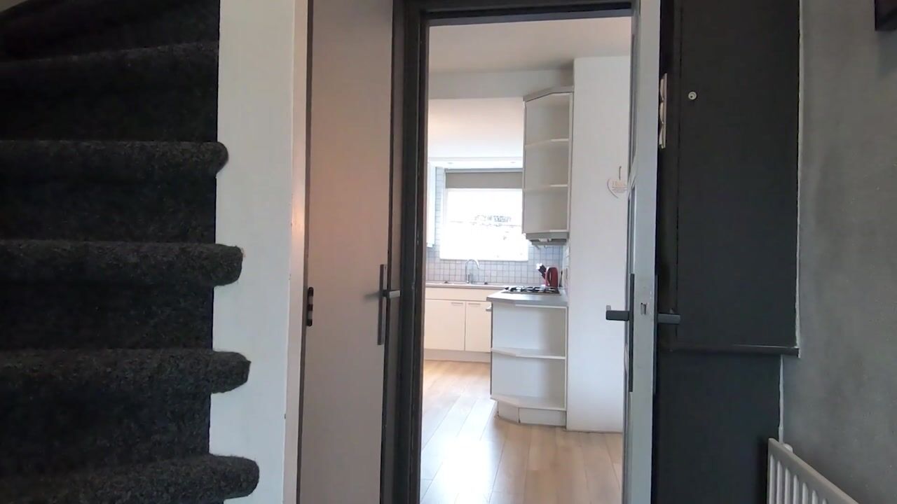 Video van Roombeekstraat 20