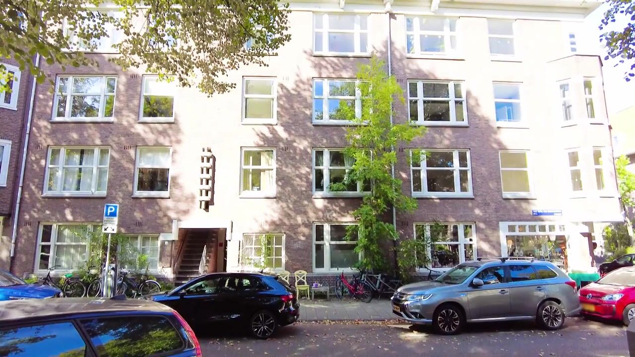 Video van Van Tuyll van Serooskerkenweg 16-H