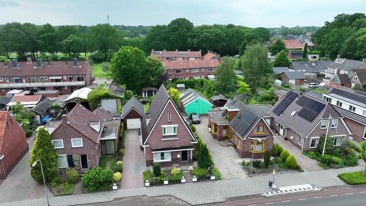 View video of Oudewerfslaan 106