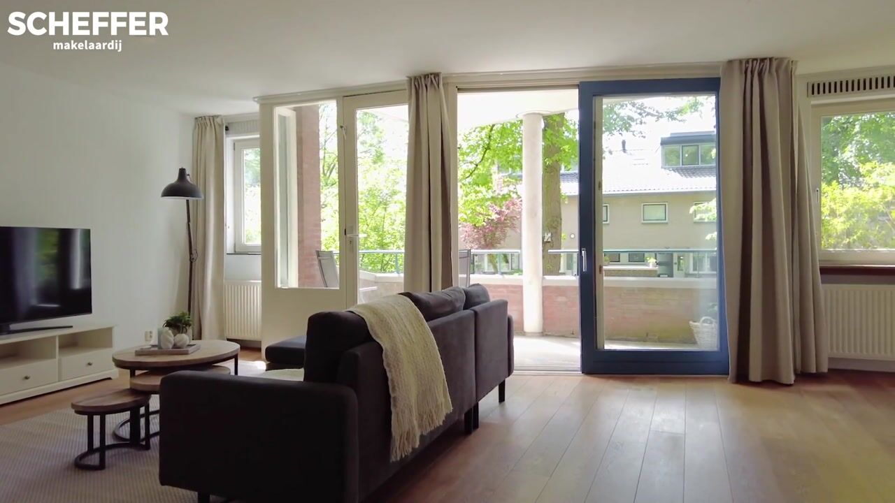 Video van Esplanade de Meer 76