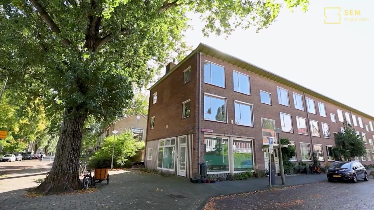 Video of Johannes van der Waalsstraat 40-1