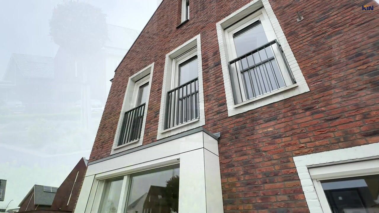 Video van Herweg 8