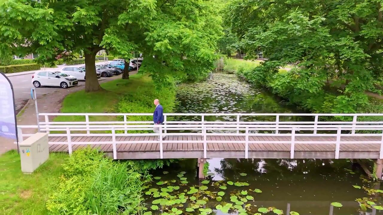 Video van Burgemeester Bloemersstraat 32