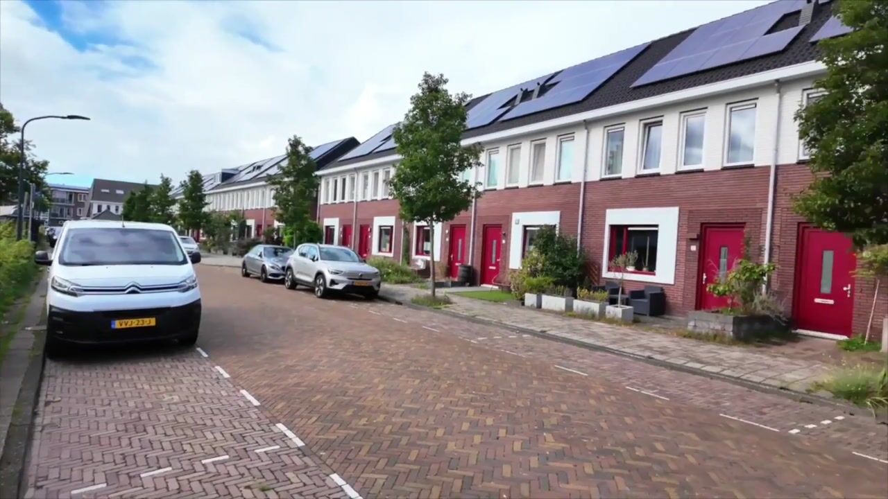 Bekijk video van Anna Kaulbachstraat 18