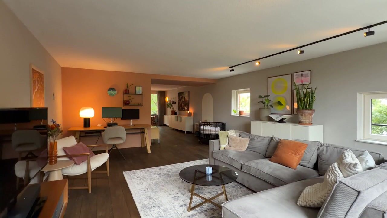 Video van Hollandiahof 22