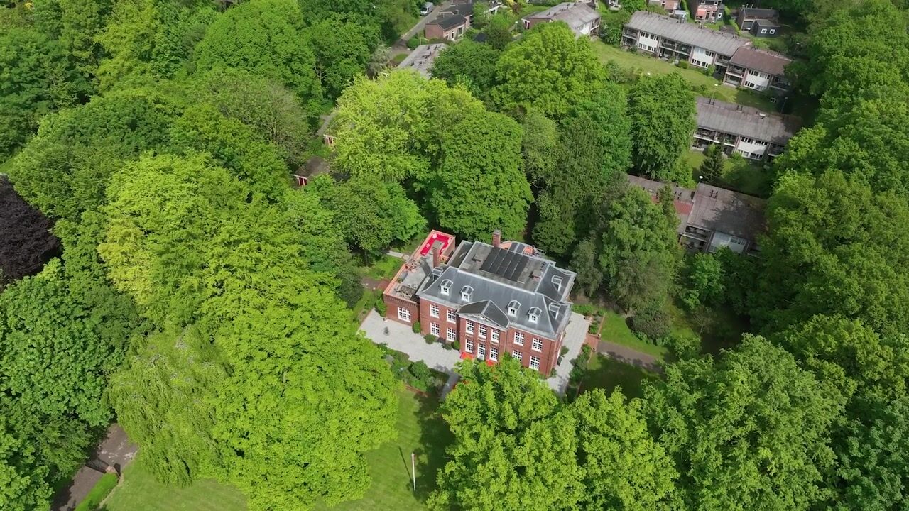 Bekijk video van Rijksstraatweg 240