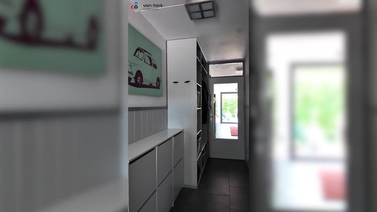 Video of Passiebloem 9