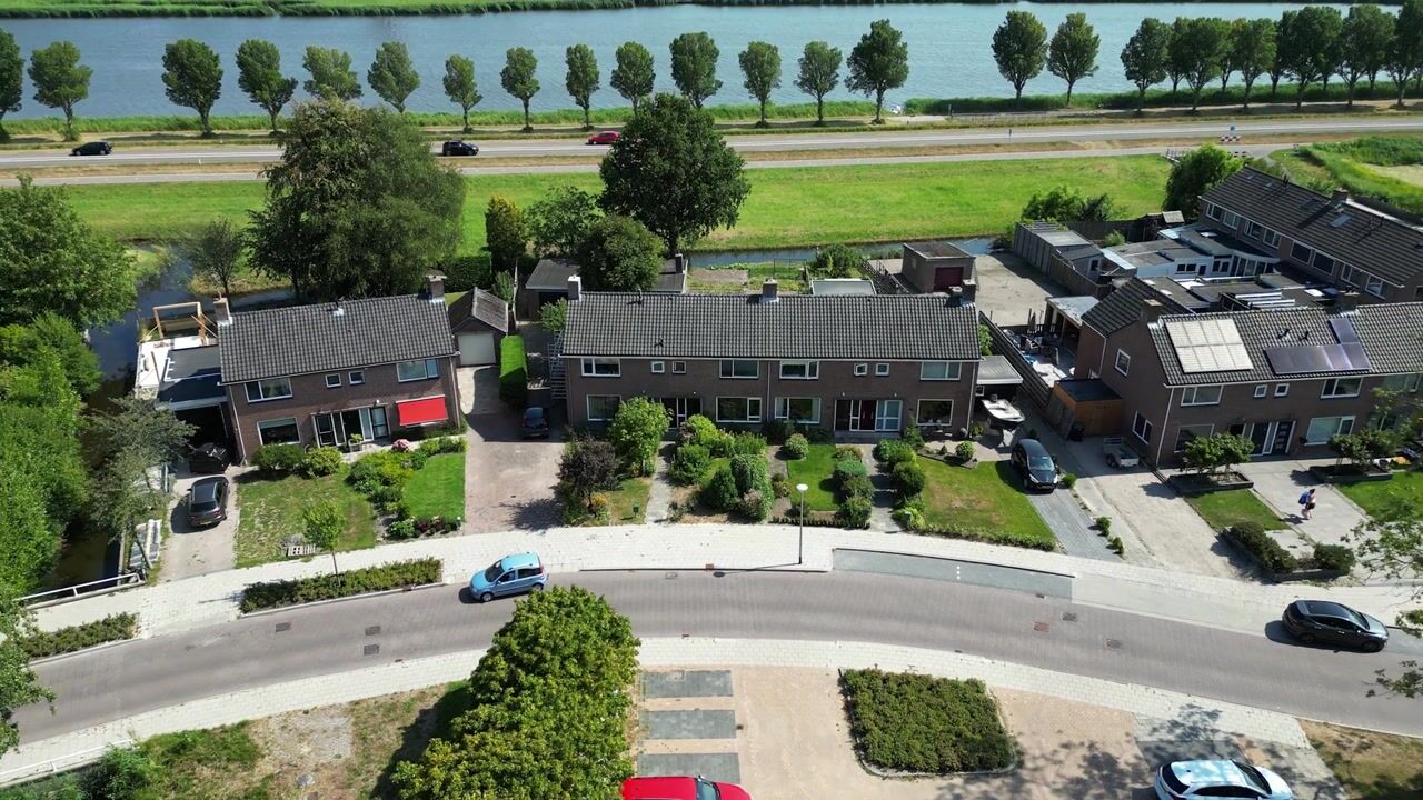 Video van Burg. Mijnlieffstraat 65