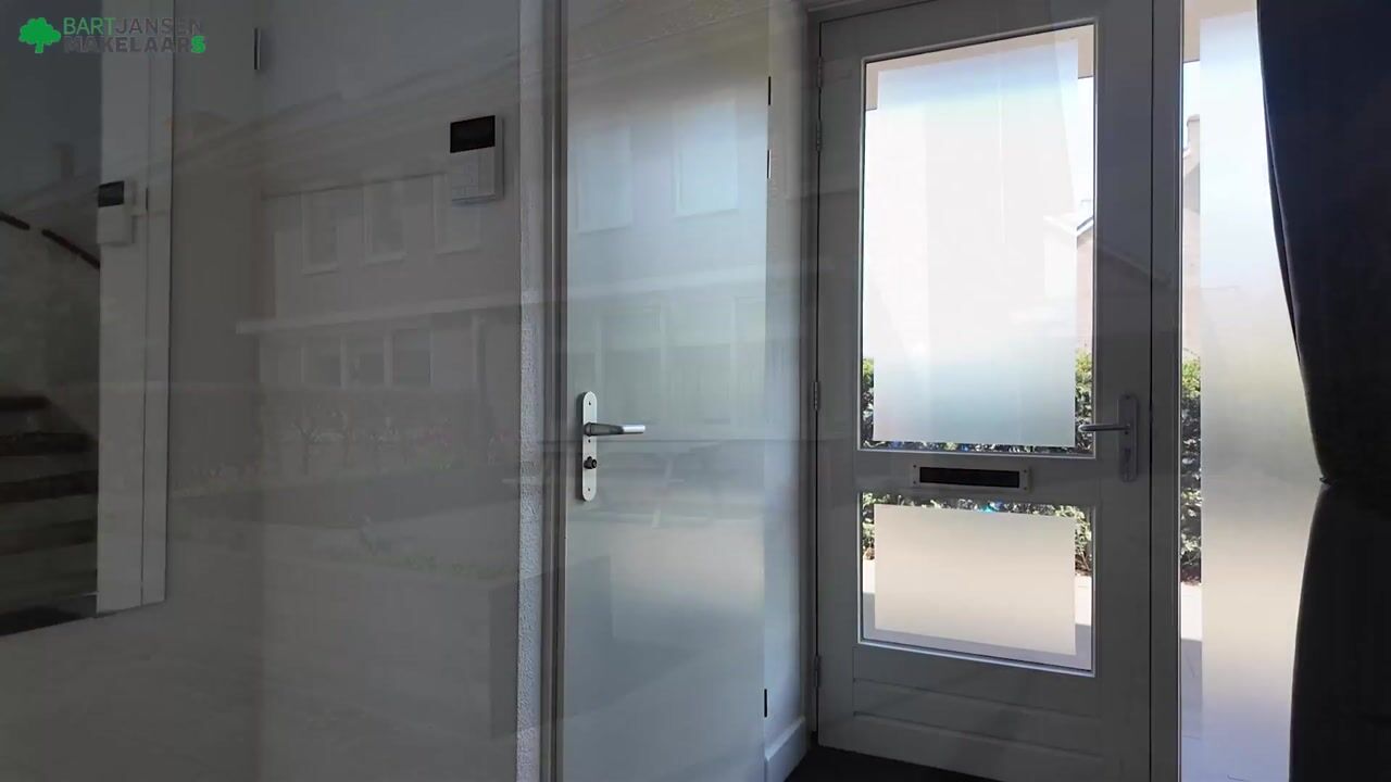 Video van Couperuslaan 1-F