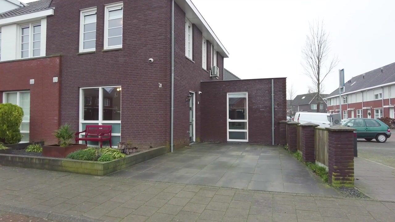 Bekijk video van Klavierstraat 44