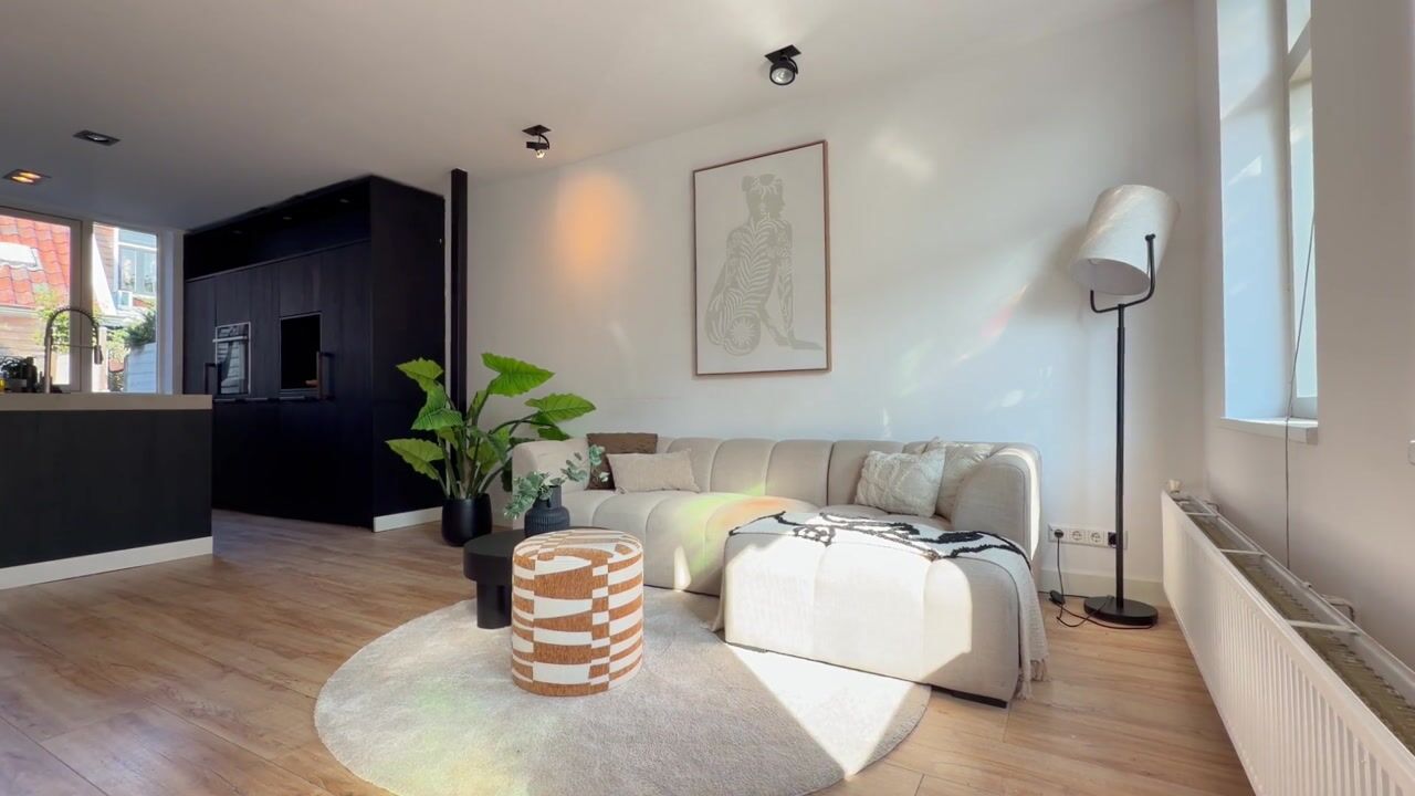 Video van Dorpsstraat 1064