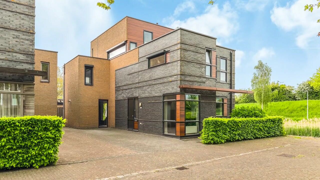 Video van De Slufter 152