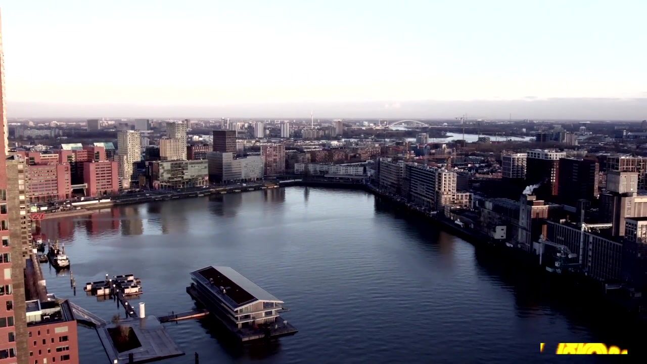 Bekijk video van Bay House