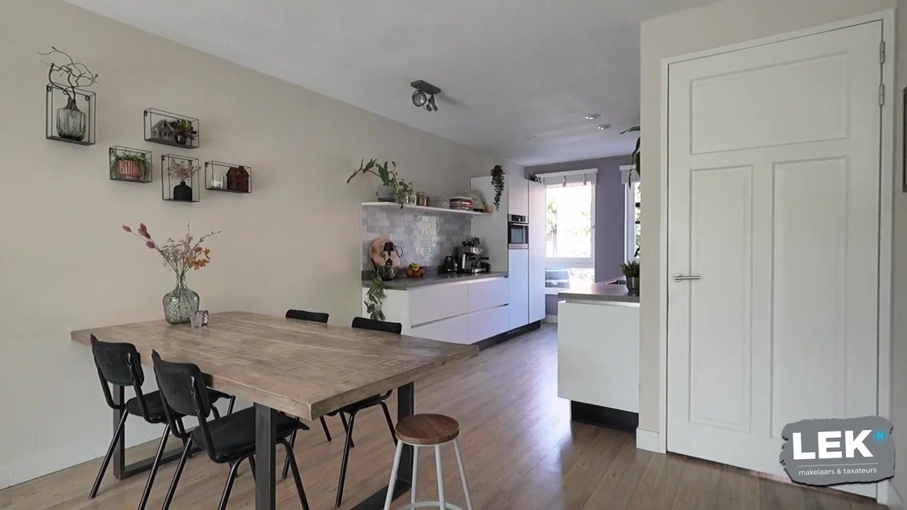 Video van Paardentramhof 4