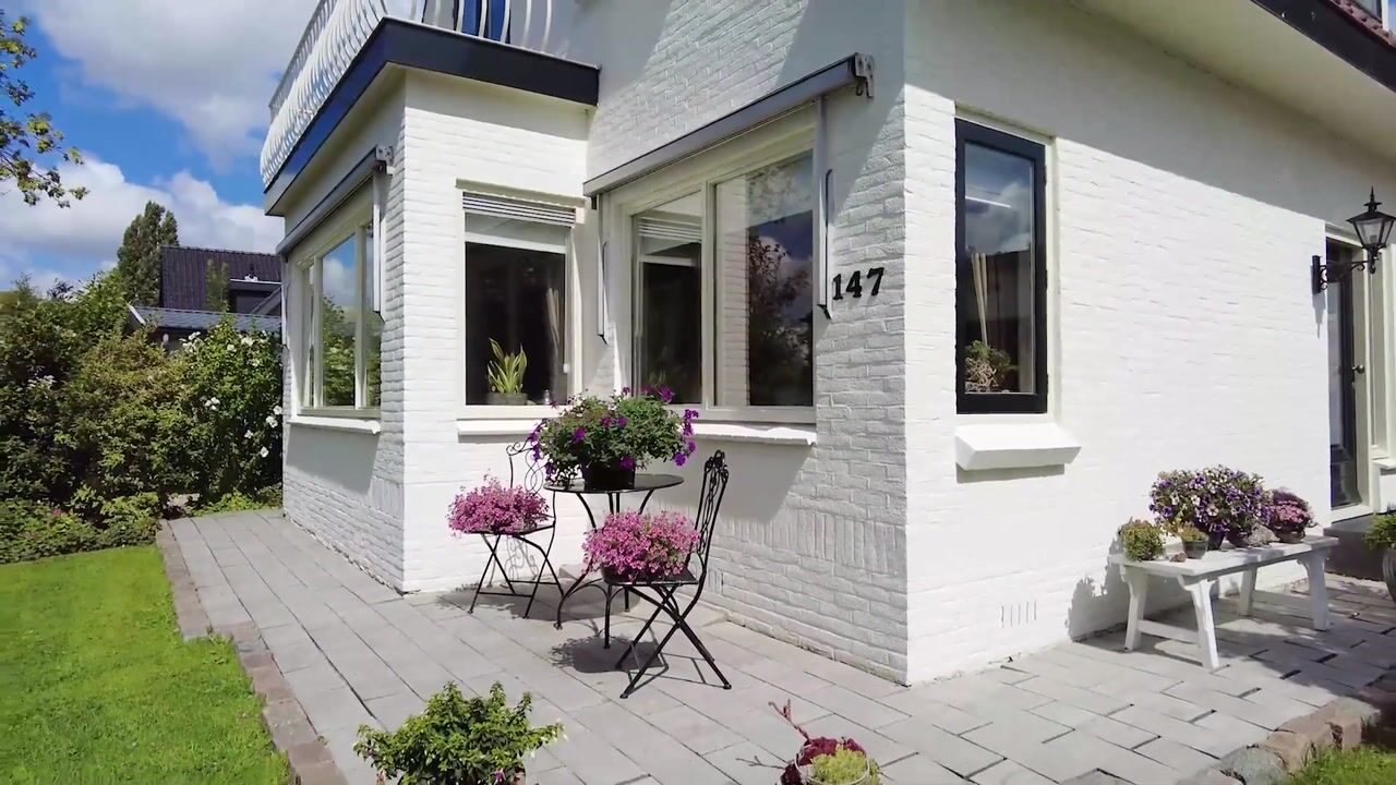 Video van 's-Gravenweg 147