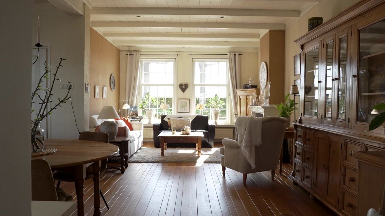 Video van Rivierdijk 663