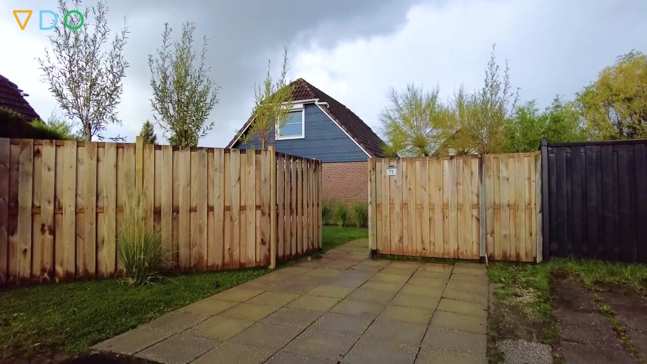 Bekijk video van Muidenweg 71